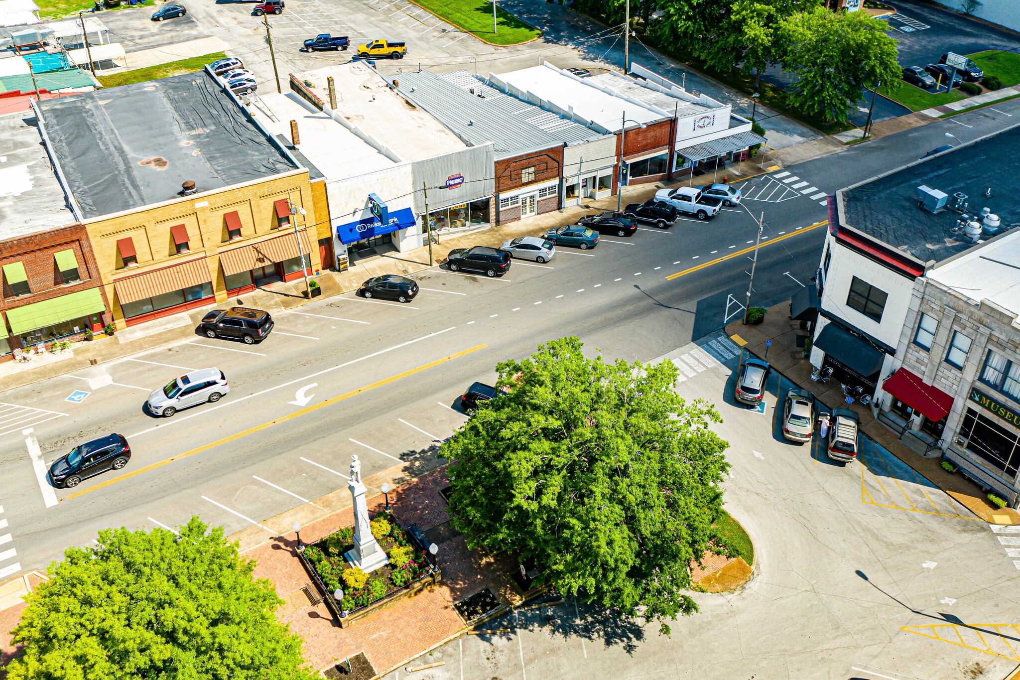 101 S Main St, Mount Pleasant, TN à vendre Photo du b timent- Image 1 de 1