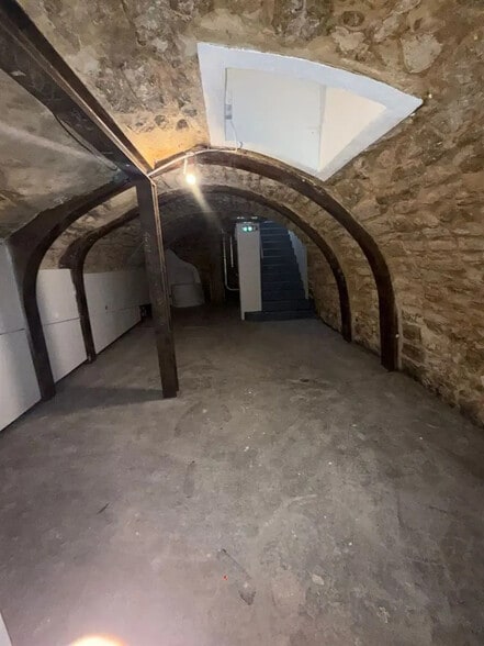 Commerce de détail dans Paris à vendre - Photo intérieure - Image 3 de 4