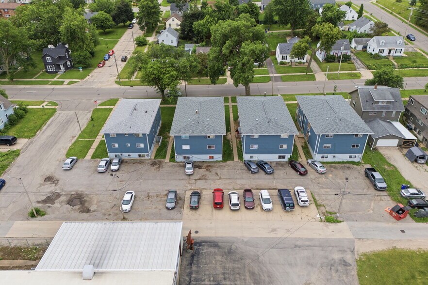 802-816 15th Ave SW, Cedar Rapids, IA à vendre - Photo du bâtiment - Image 2 de 29