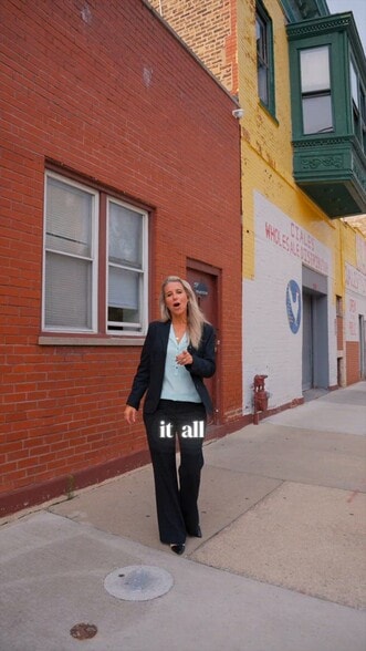 2135-2147 W Armitage Ave portfolio of 6 properties for sale on LoopNet.ca - Commercial Listing Video - Image 2 of 10