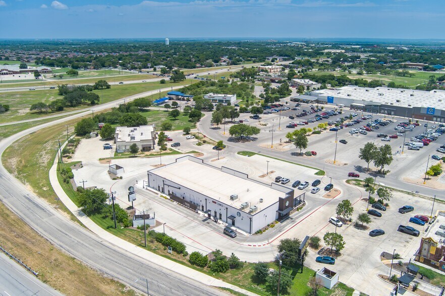 8520 IH-35, San Antonio, TX à vendre - Photo du bâtiment - Image 3 de 8
