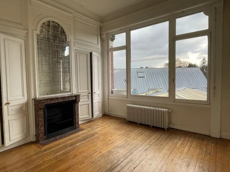 Office in Lille for lease - Interior Photo - Image 3 of 7