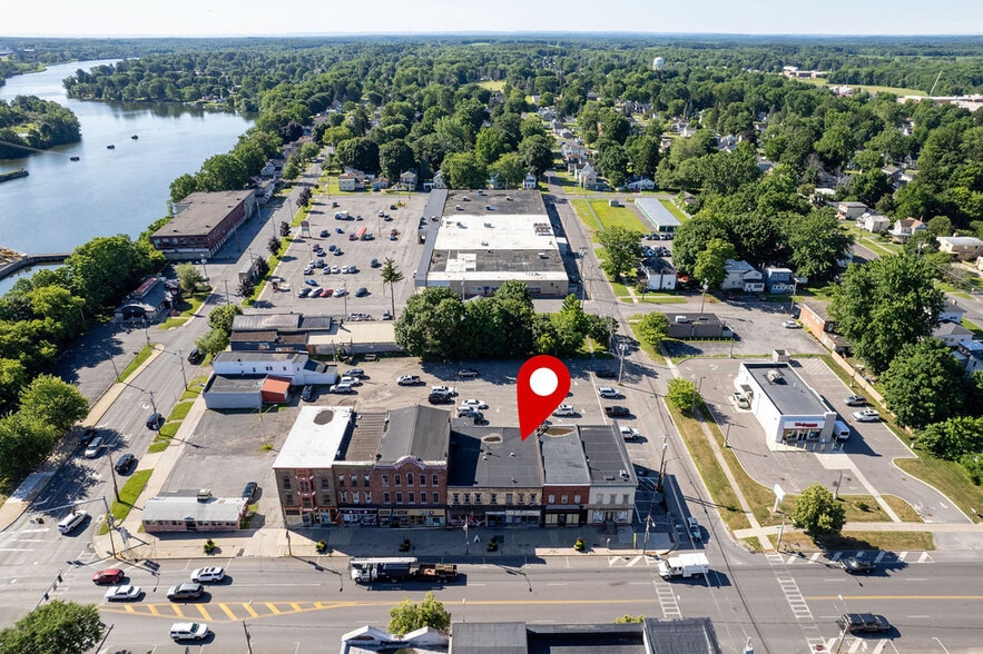 121 W Broadway, Fulton, NY for sale - Building Photo - Image 3 of 41