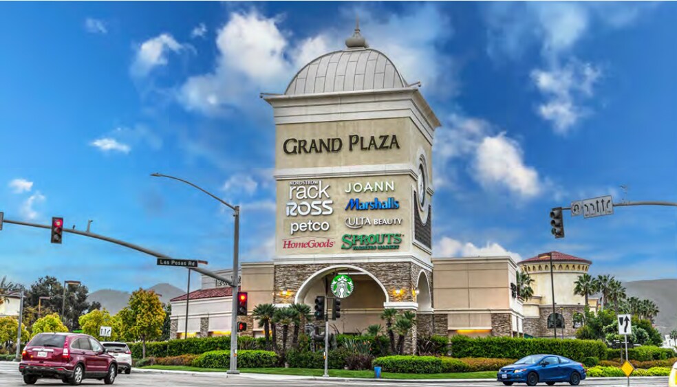 101-197 S Las Posas Rd, San Marcos, CA à louer - Photo du bâtiment - Image 1 de 1