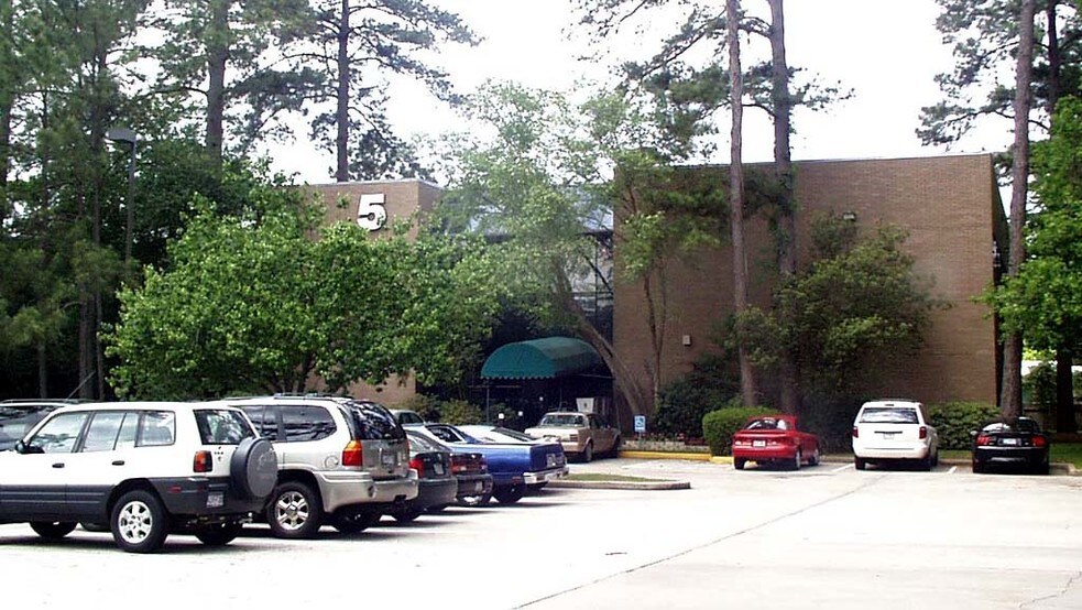 5 Grogan's Park, The Woodlands, TX à vendre - Photo du bâtiment - Image 2 de 37