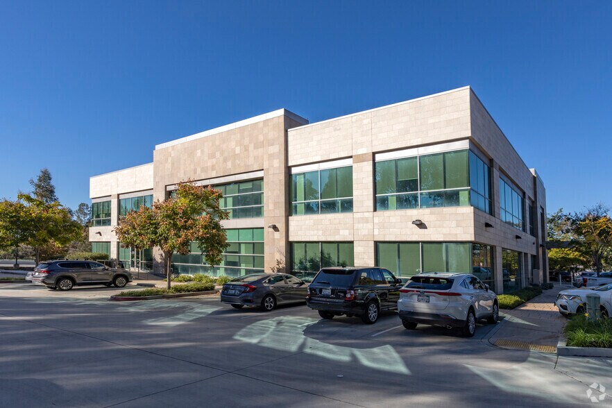9685 Via Excelencia, San Diego, CA for lease - Building Photo - Image 1 of 10