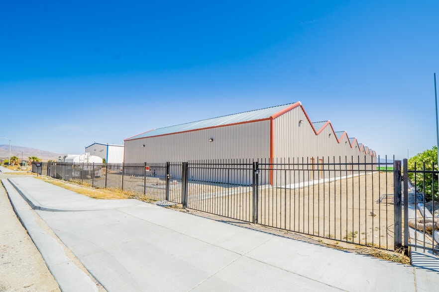 65253 San Jacinto Ln, Desert Hot Springs, CA for sale - Primary Photo - Image 1 of 14