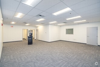 11101 Franklin Ave, Franklin Park, IL for lease Interior Photo- Image 2 of 13