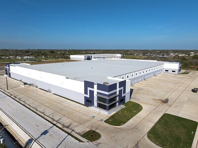 7560 S Sam Houston Pky E, Houston, TX à louer - Photo du bâtiment - Image 3 de 7
