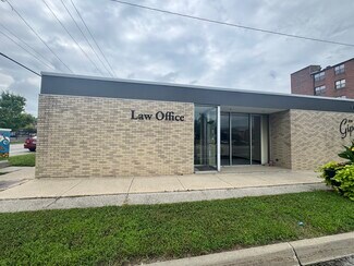 Plus de détails pour 221 E Washington St, Bloomington, IL - Bureau à louer