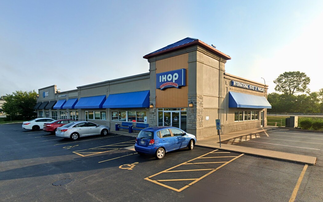 5001 N Big Hollow Rd, Peoria, IL for lease Building Photo- Image 1 of 7