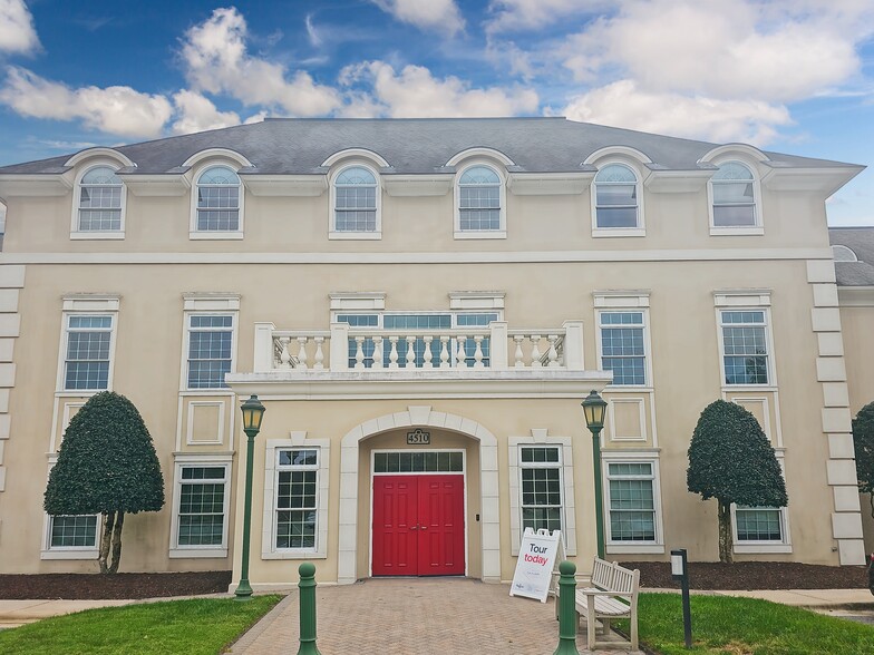 4510 Weybridge Ln, Greensboro, NC for lease - Building Photo - Image 3 of 15