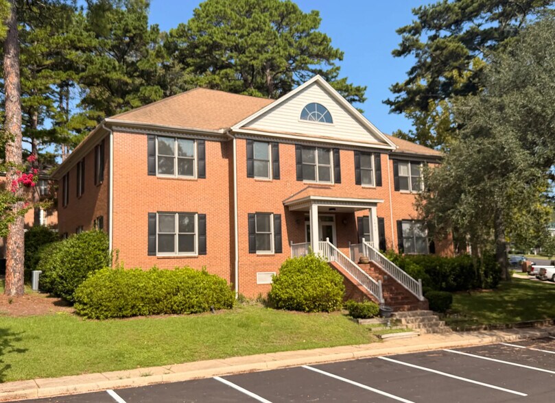 2833 Remington Green Cir, Tallahassee, FL à louer - Photo du bâtiment - Image 2 de 8