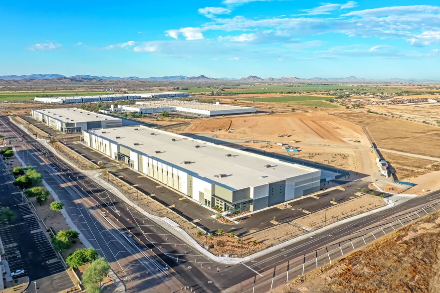 S Cotton Ln, Goodyear, AZ for lease - Building Photo - Image 1 of 3