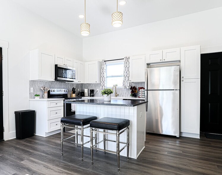 637 E Anderson St, Savannah, GA à vendre - Photo intérieure - Image 2 de 41