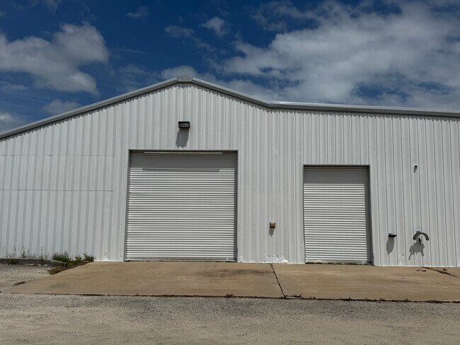More details for 926 Old Dixie Hwy, Vero Beach, FL - Industrial for Lease