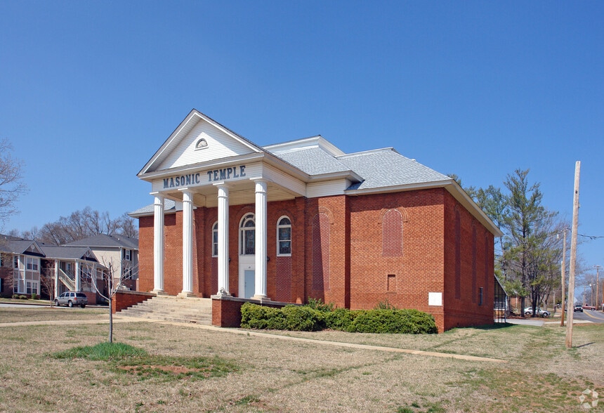 439 NE Main St, Easley, SC for sale - Building Photo - Image 3 of 17