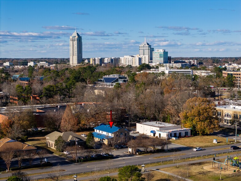 337 Edwin Dr, Virginia Beach, VA à louer - Photo du bâtiment - Image 3 de 5