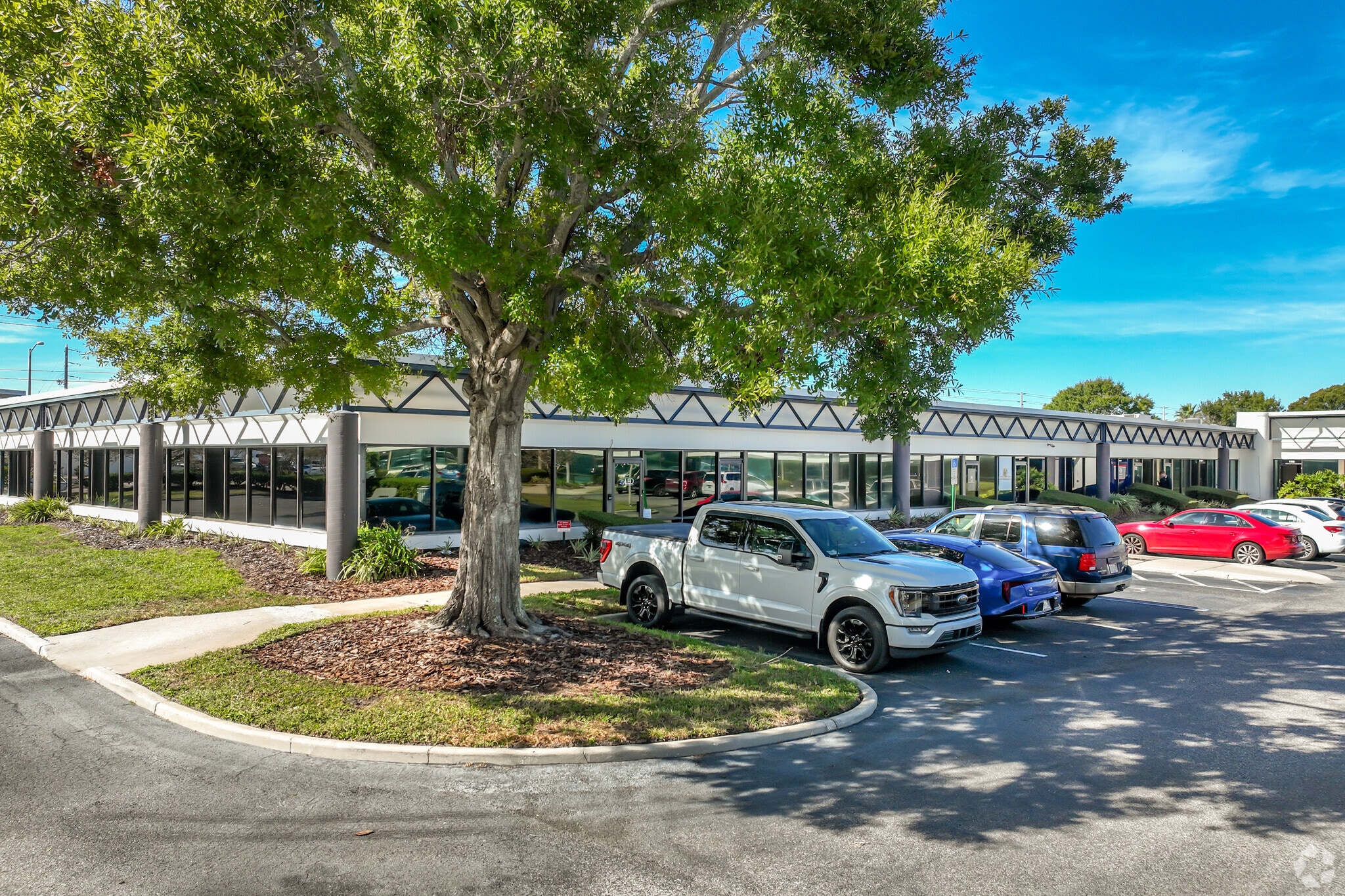 11701 S Belcher Rd, Largo, FL for lease Primary Photo- Image 1 of 12