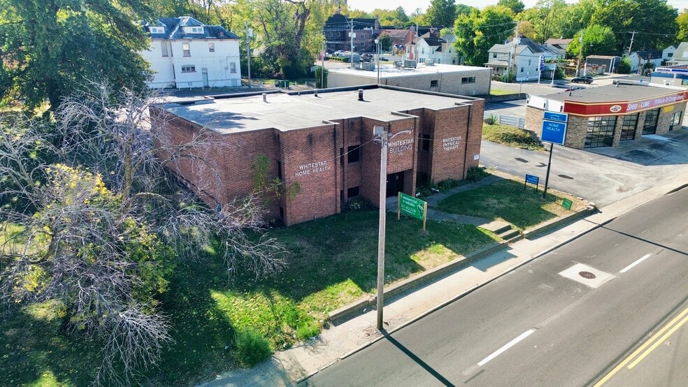 535 W Eldorado St, Decatur, IL for sale - Building Photo - Image 2 of 11