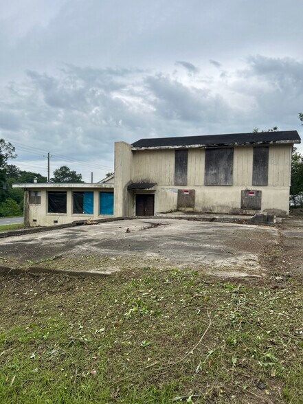 3155 Pio Nono Ave, Macon-Bibb, GA à vendre - Photo du bâtiment - Image 1 de 6