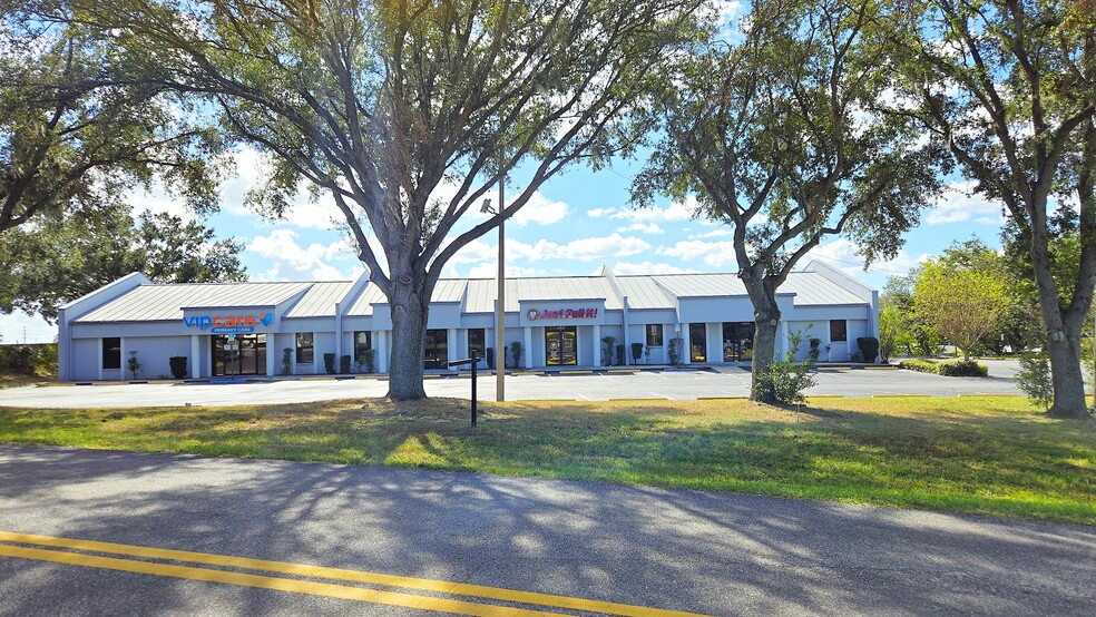 37810 Medical Arts Ct, Zephyrhills, FL à vendre - Photo du b timent - Image 1 de 114