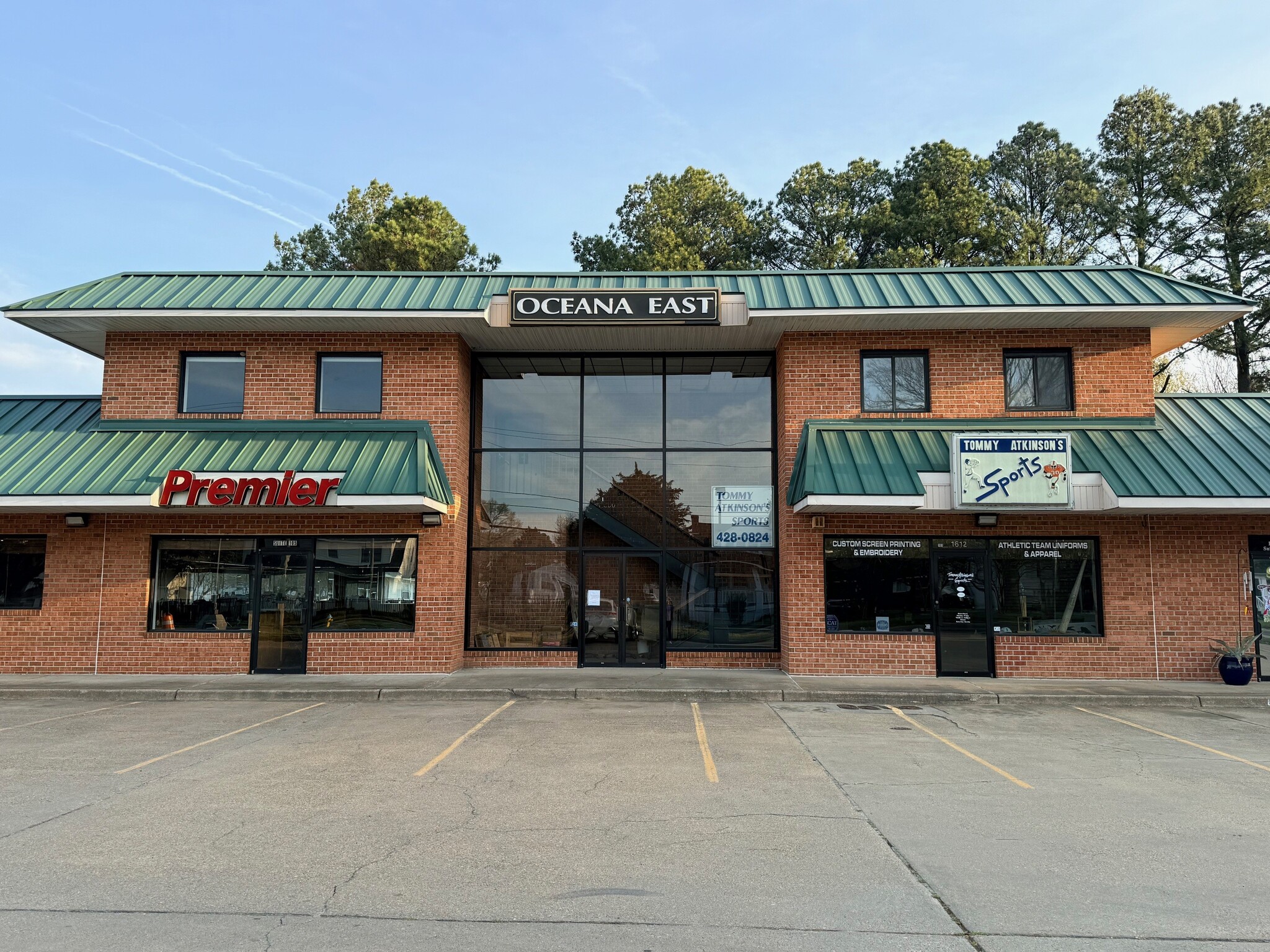 1612 Virginia Beach Blvd, Virginia Beach, VA for lease Primary Photo- Image 1 of 2