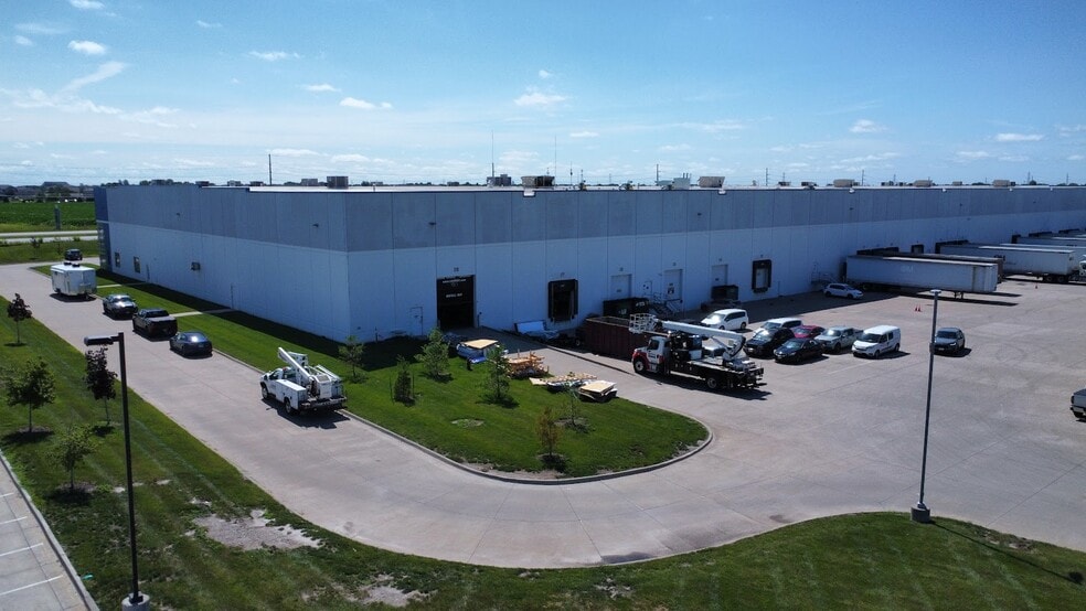 1601 SE Gateway Dr, Grimes, IA for lease - Building Photo - Image 3 of 5