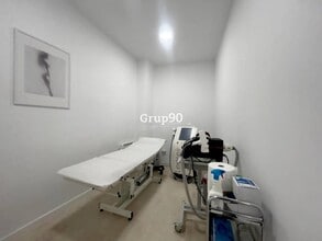 Retail in Lleida, Lérida for lease Interior Photo- Image 2 of 18