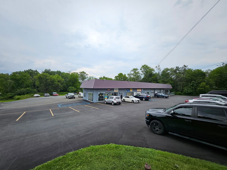 106 Camellia Rd, Brodheadsville, PA for sale - Building Photo - Image 2 of 2