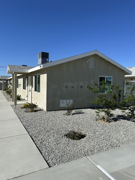 332 ROBERTSON, Ridgecrest, CA for sale - Building Photo - Image 2 of 18