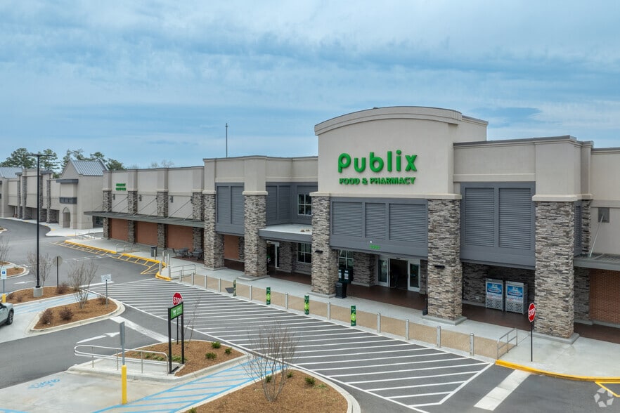 5000 Old Buncombe Rd, Greenville, SC for lease - Building Photo - Image 1 of 6