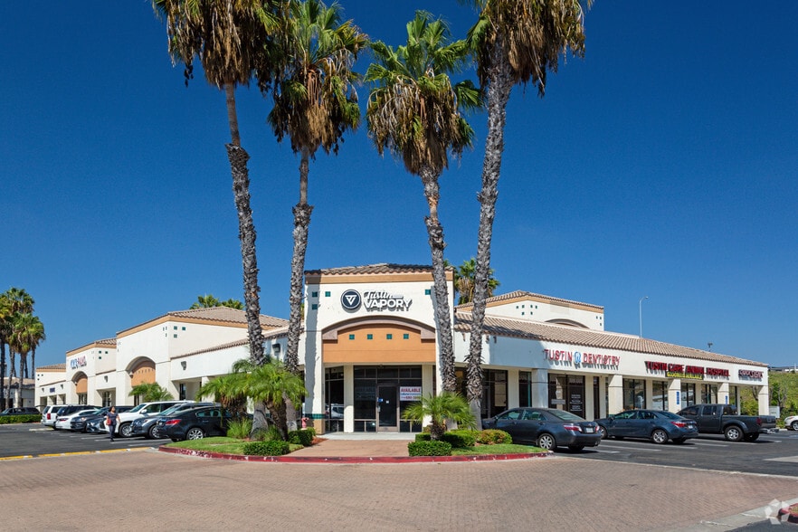 14051-14061 Newport Ave, Tustin, CA for lease - Primary Photo - Image 3 of 5