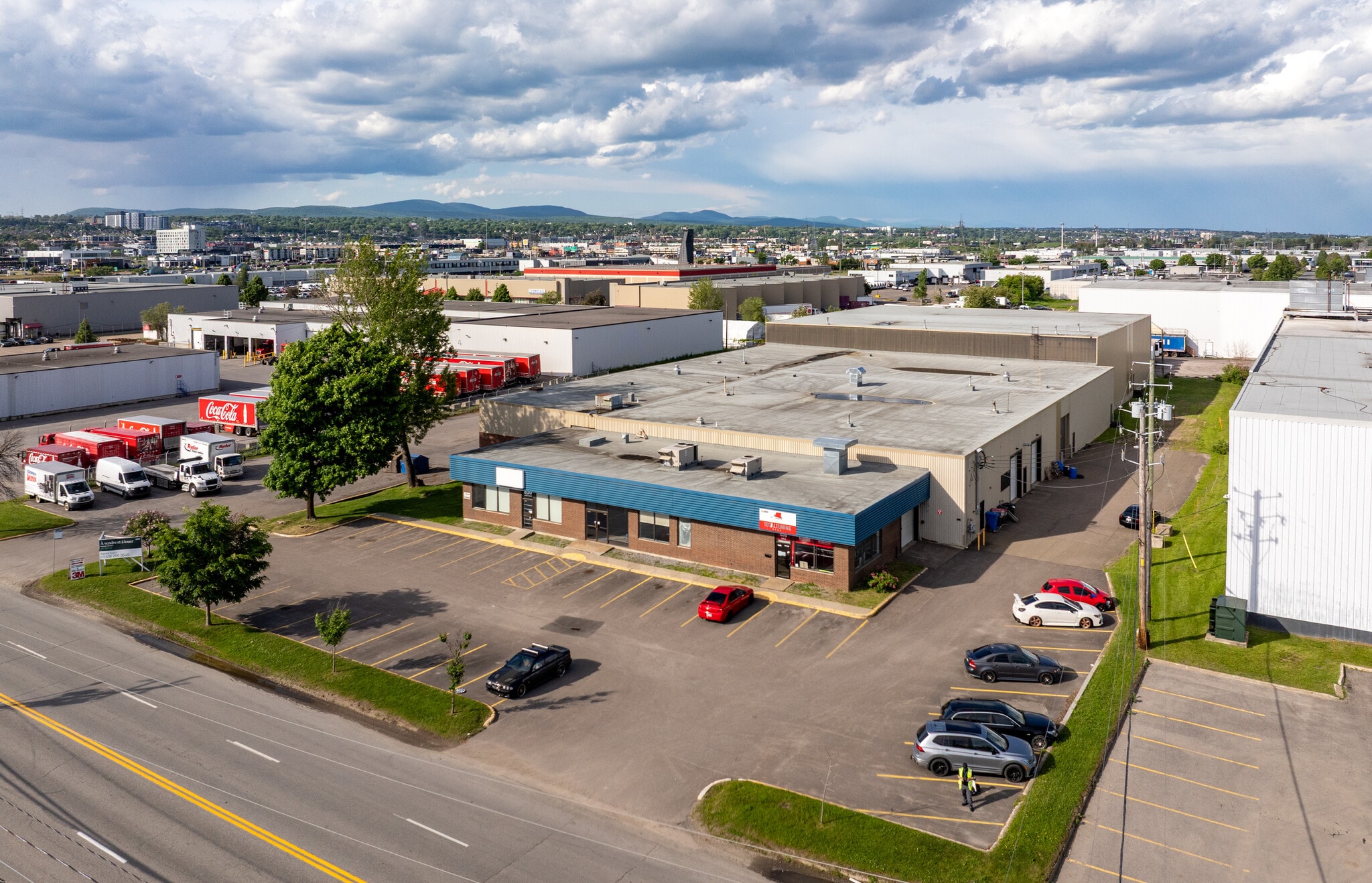 830 Av Godin, Québec, QC for lease Building Photo- Image 1 of 13