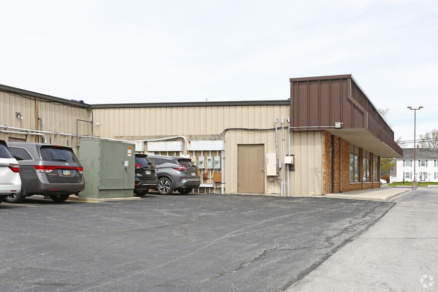 2300-2324 Harding Hwy, Lima, OH à louer - Photo du bâtiment - Image 3 de 8