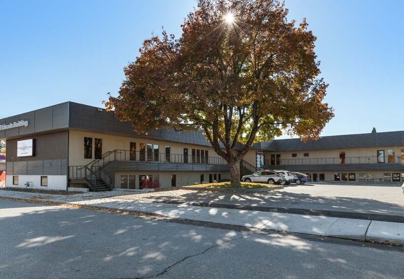 1717 Lincoln Way, Coeur d'Alene, ID à louer - Photo du bâtiment - Image 2 de 6