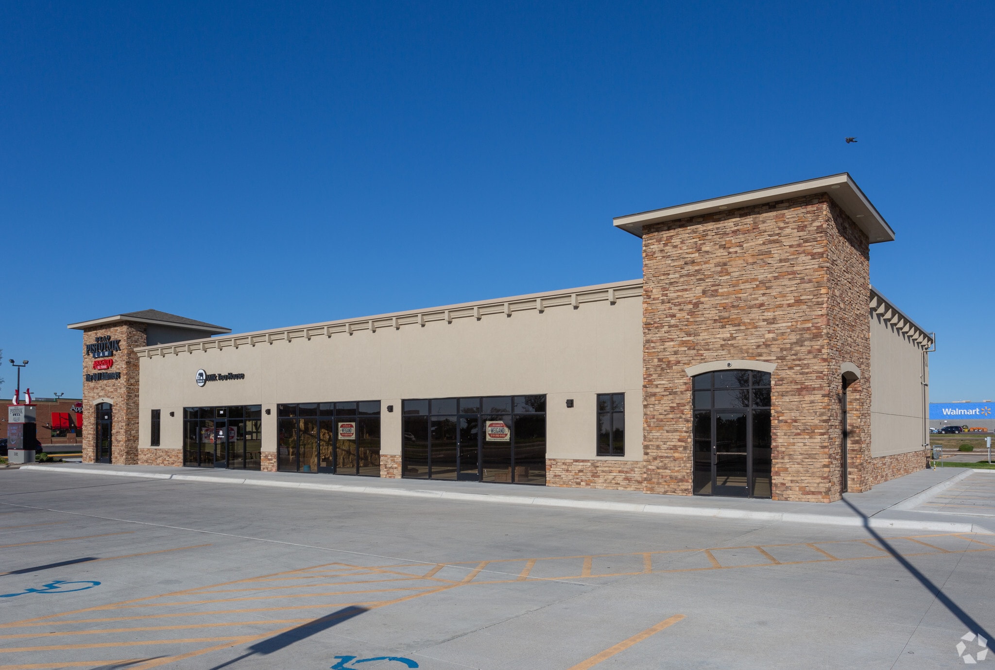 3102 E Kansas Ave, Garden City, KS à louer Photo du bâtiment- Image 1 de 6