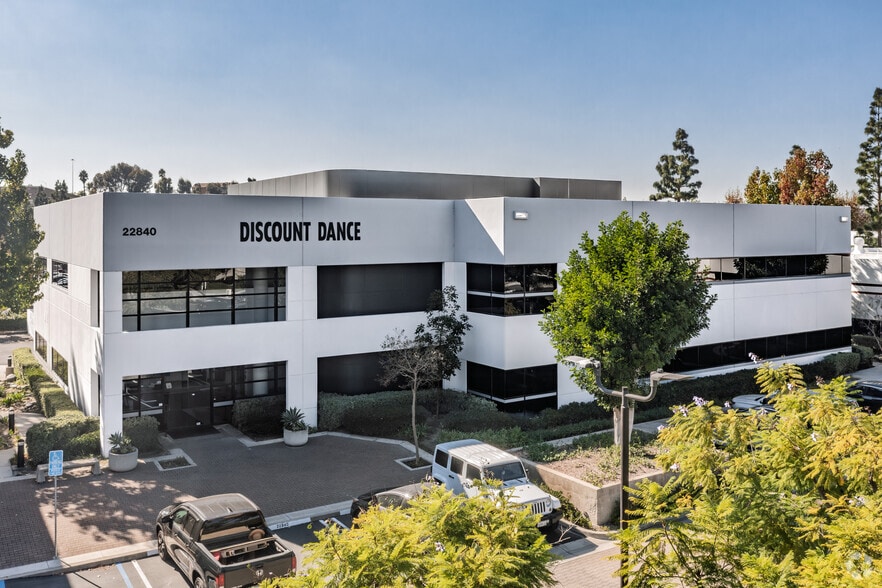 22840 Savi Ranch Pky, Yorba Linda, CA for lease - Primary Photo - Image 1 of 6