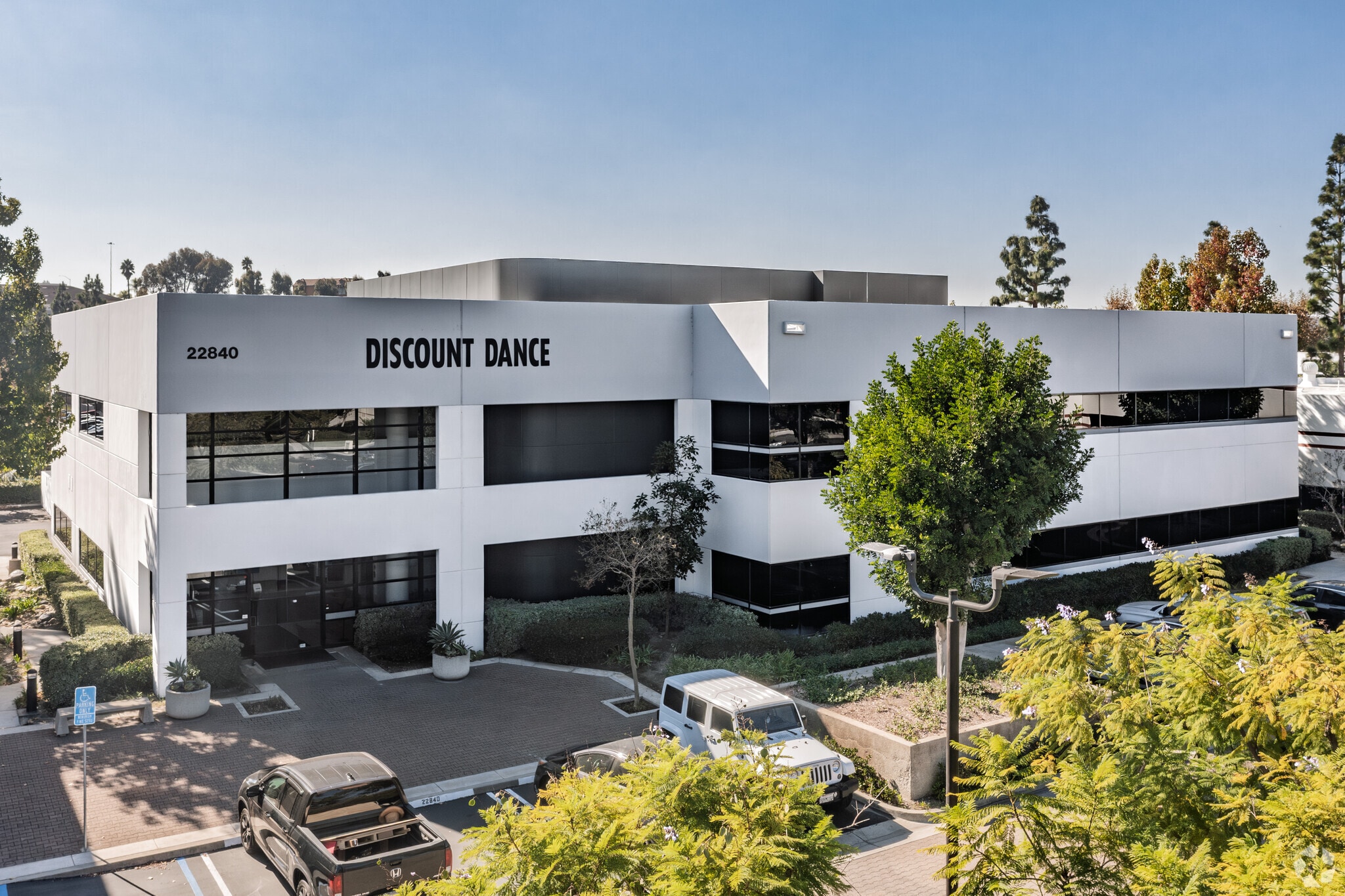 22840 Savi Ranch Pky, Yorba Linda, CA à louer Photo principale- Image 1 de 7