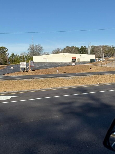 60 S Mountain Dr, Decatur, AL for sale - Building Photo - Image 1 of 10