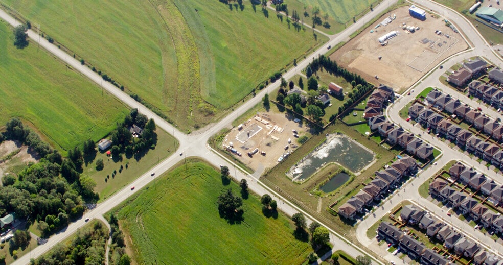 197 Pinehurst Rd, Paris, ON à louer - Photo du bâtiment - Image 2 de 7