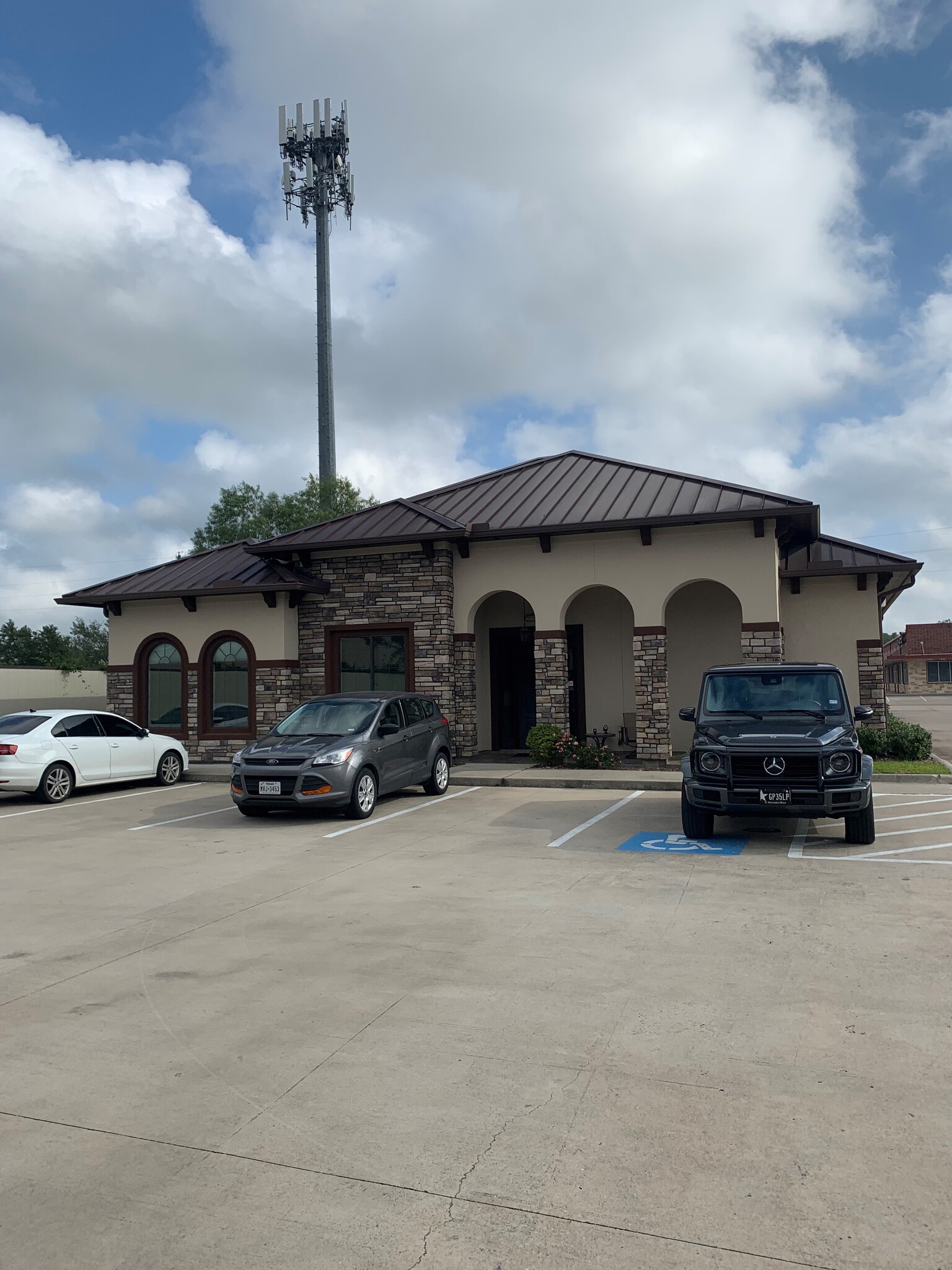 12807 Haynes Rd, Houston, TX for lease Building Photo- Image 1 of 11