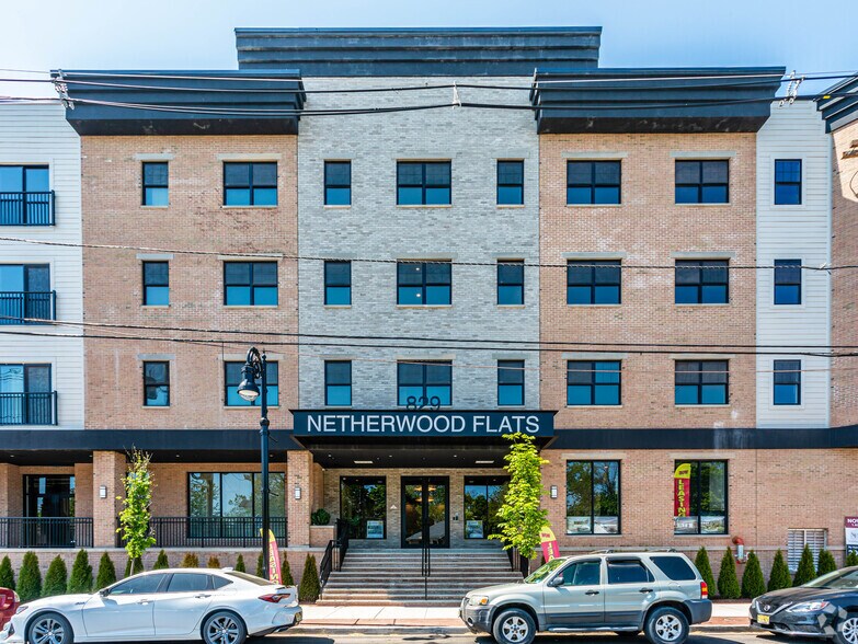 829 South Ave, Plainfield, NJ à vendre - Photo du bâtiment - Image 3 de 26