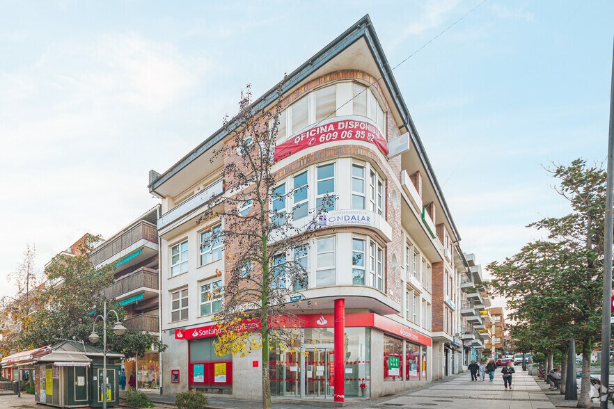 Calle Mieses, 1, Majadahonda, Madrid à vendre - Photo principale - Image 1 de 4