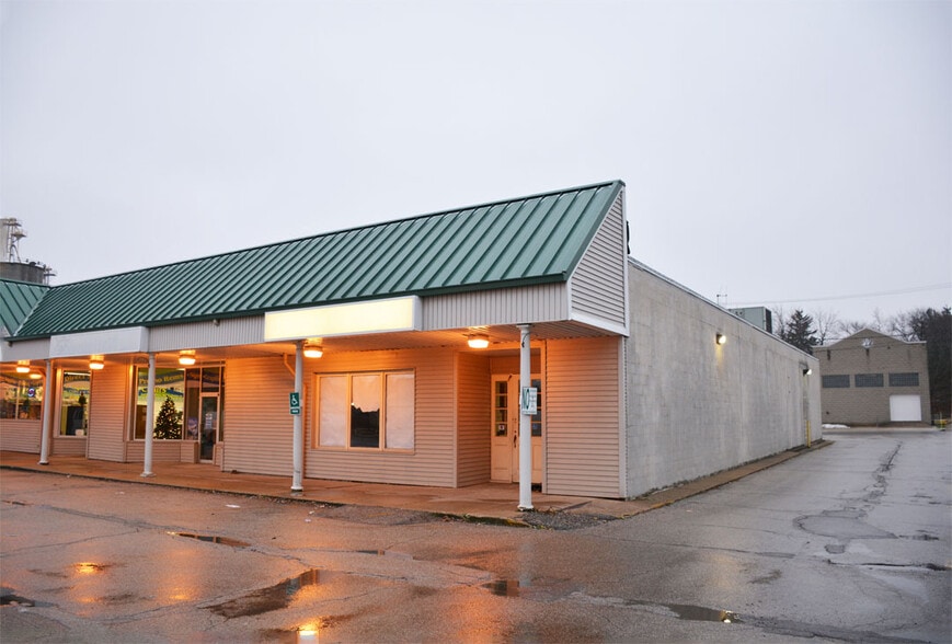 14960-14964 S State Ave, Middlefield, OH for lease - Building Photo - Image 2 of 6