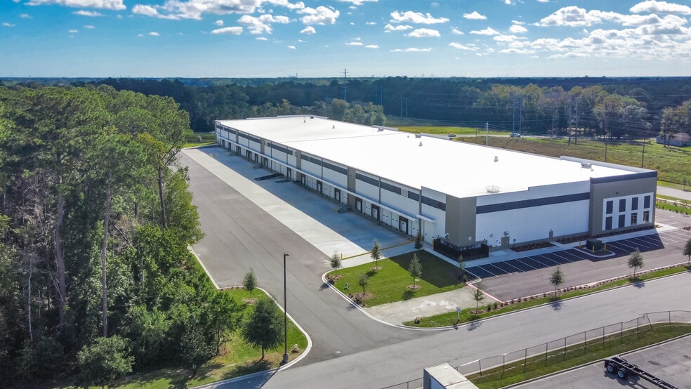 2555 Ignition Dr, Jacksonville, FL for lease - Building Photo - Image 2 of 6