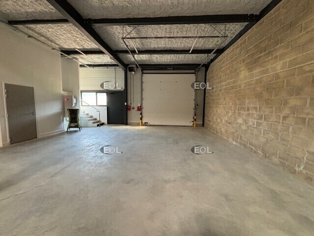 Flex in Lieusaint for lease - Building Photo - Image 3 of 7