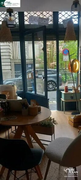 Commerce de détail dans Nantes à louer - Photo du bâtiment - Image 3 de 3