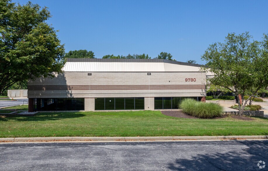 9730 Patuxent Woods Dr, Columbia, MD à louer - Photo du bâtiment - Image 2 de 10