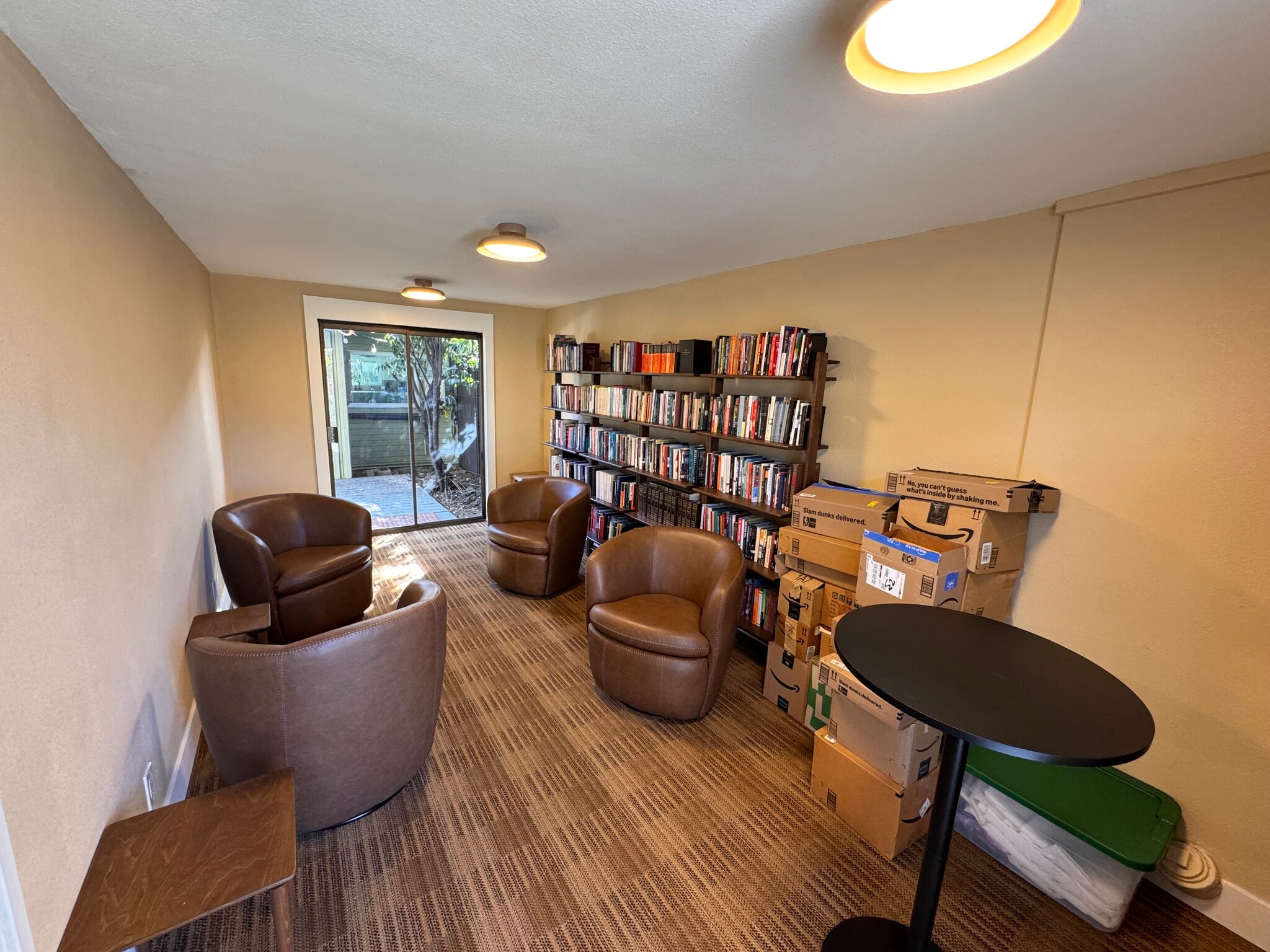 409 Harvard Ave, Claremont, CA for lease Interior Photo- Image 1 of 5